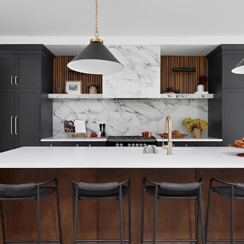 Creating a harmonious two-tone kitchen involves blending white oak kitchen cabinets